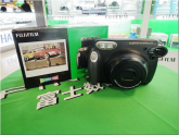 polaroid instax 210